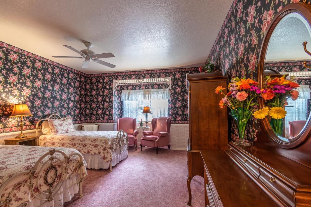 Apples Bed And Breakfast Inn ビッグ・ベアー・レイク エクステリア 写真