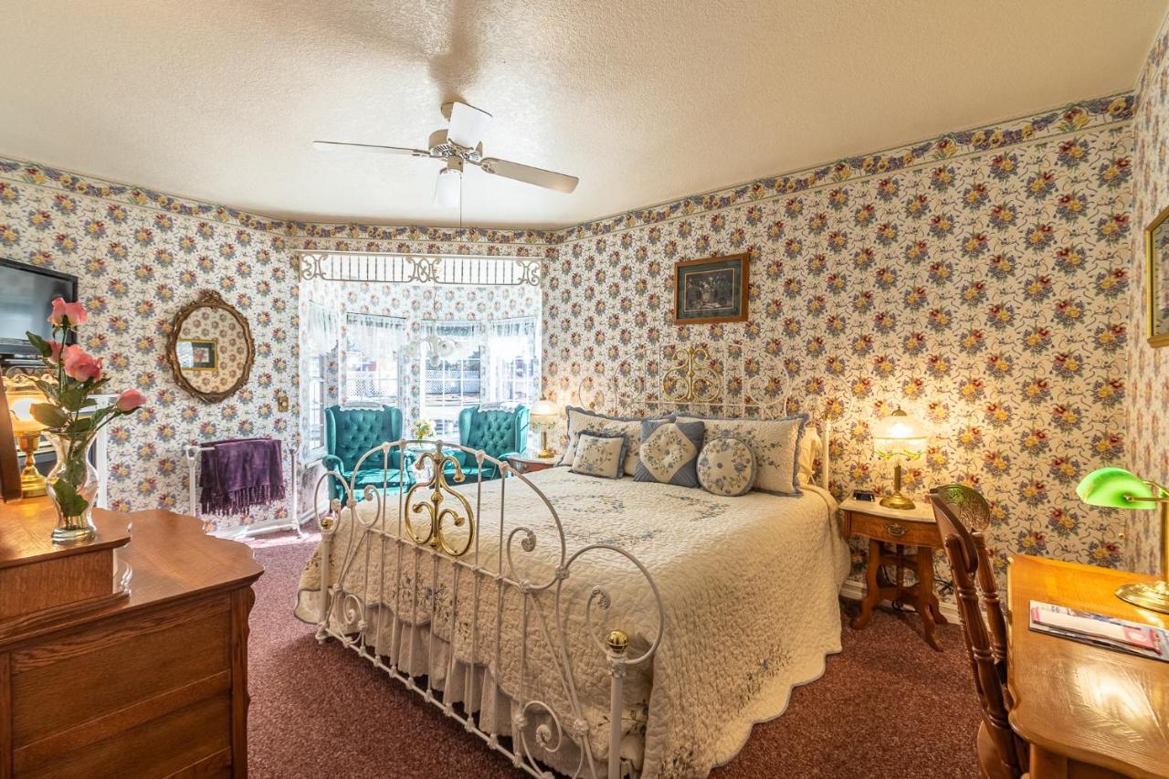 Apples Bed And Breakfast Inn ビッグ・ベアー・レイク エクステリア 写真
