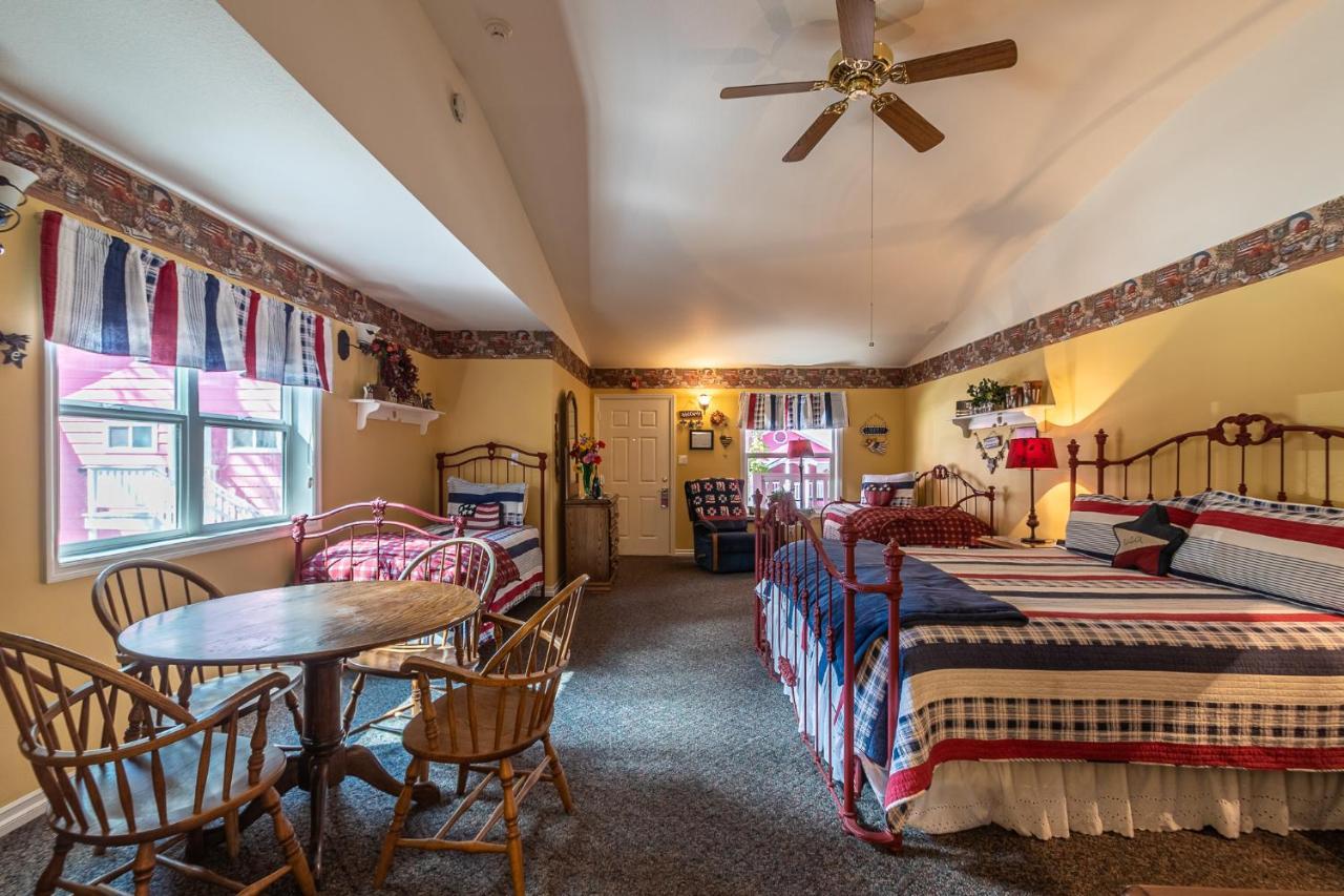 Apples Bed And Breakfast Inn ビッグ・ベアー・レイク エクステリア 写真